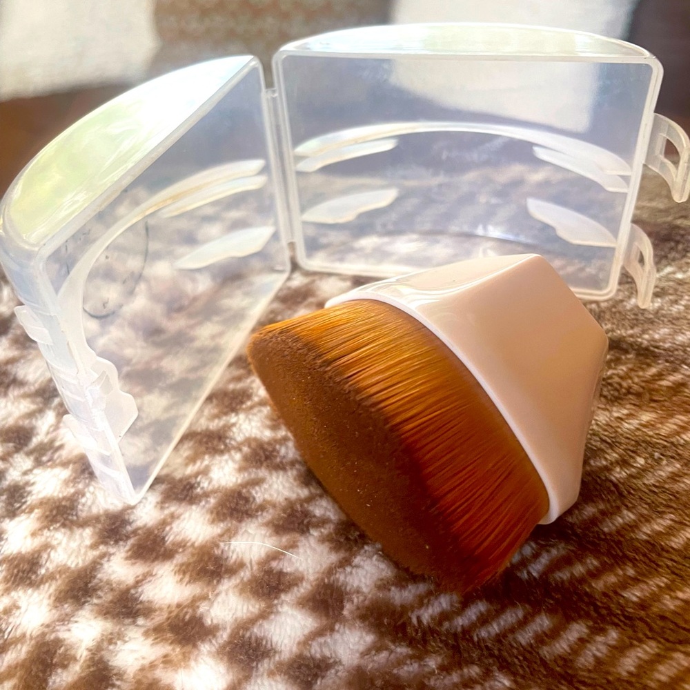 Skin Bae and Beyond Makeup Brush